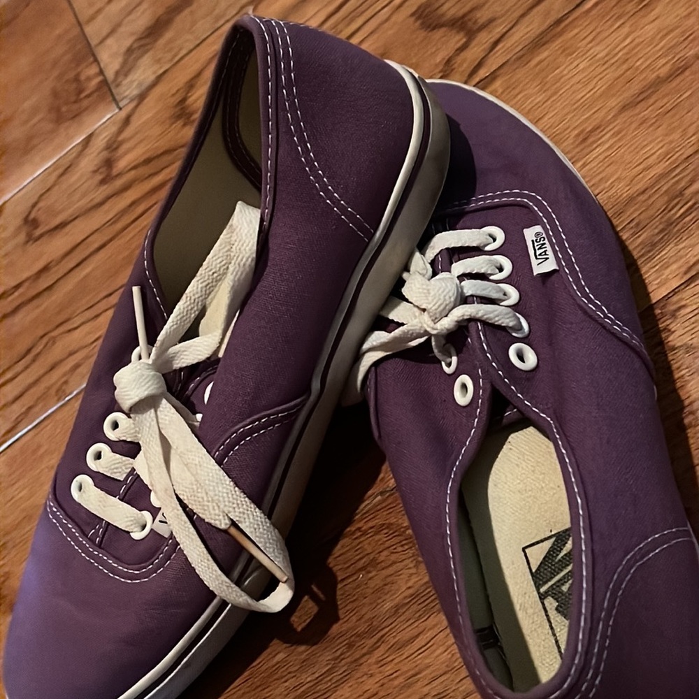 Women’s Purple Vans